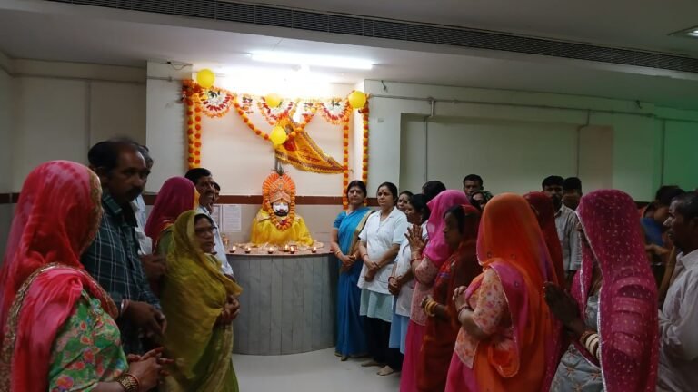 जवानों का हौसला बढ़ाने के लिए मंदिरों में पूजा-अर्चना