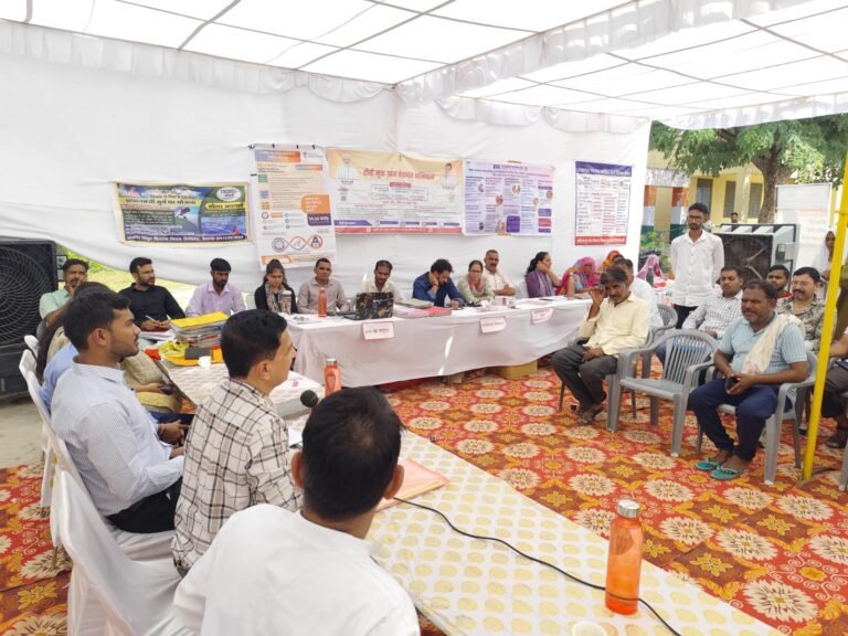 डेगाना में शहरी सेवा शिविर का कलेक्टर ने किया निरीक्षण